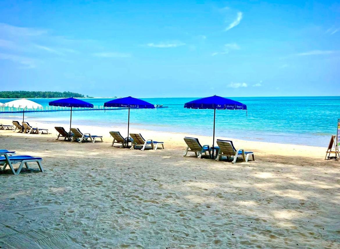 Ao Thong Beach Resort Bang Sak Buitenkant foto