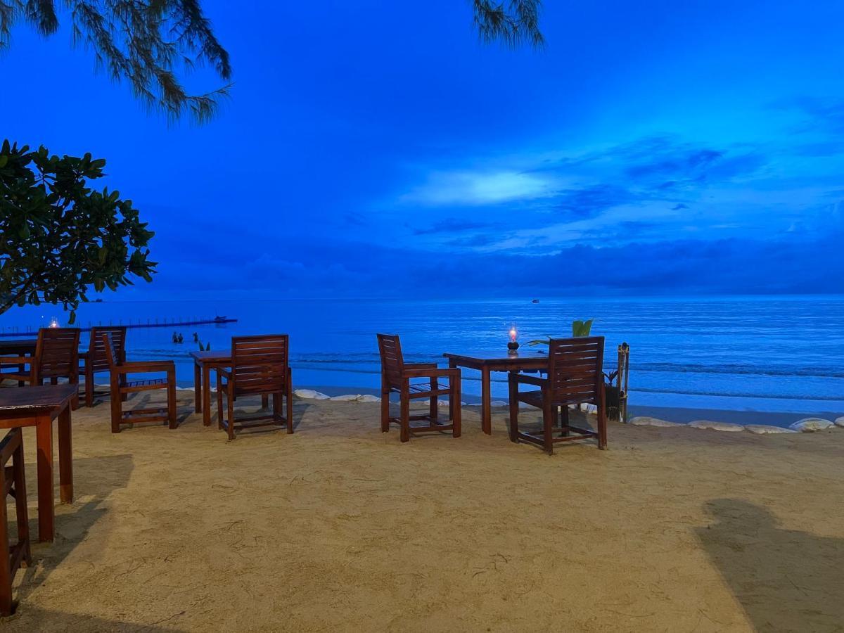 Ao Thong Beach Resort Bang Sak Buitenkant foto