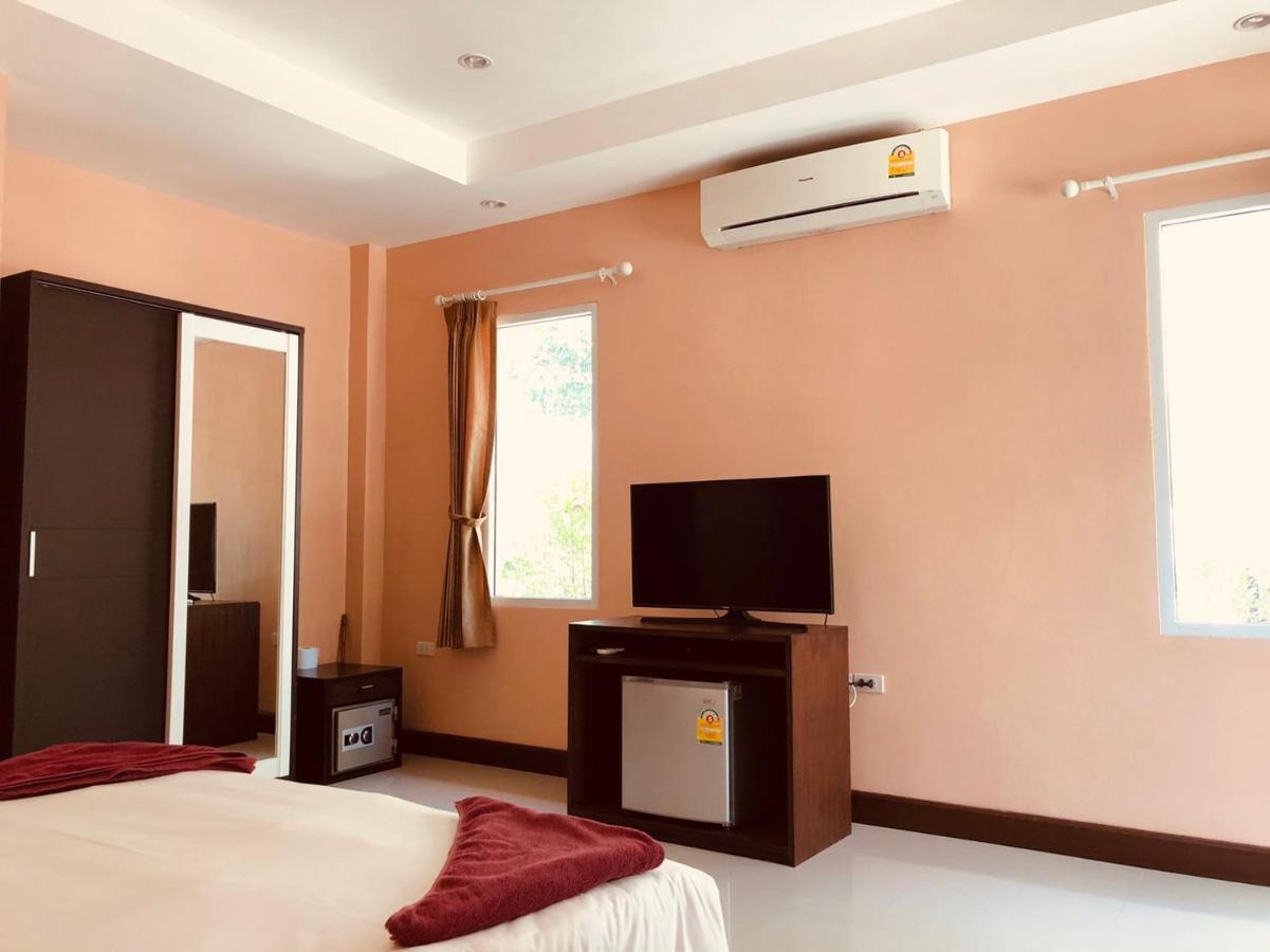 Ao Thong Beach Resort Bang Sak Buitenkant foto